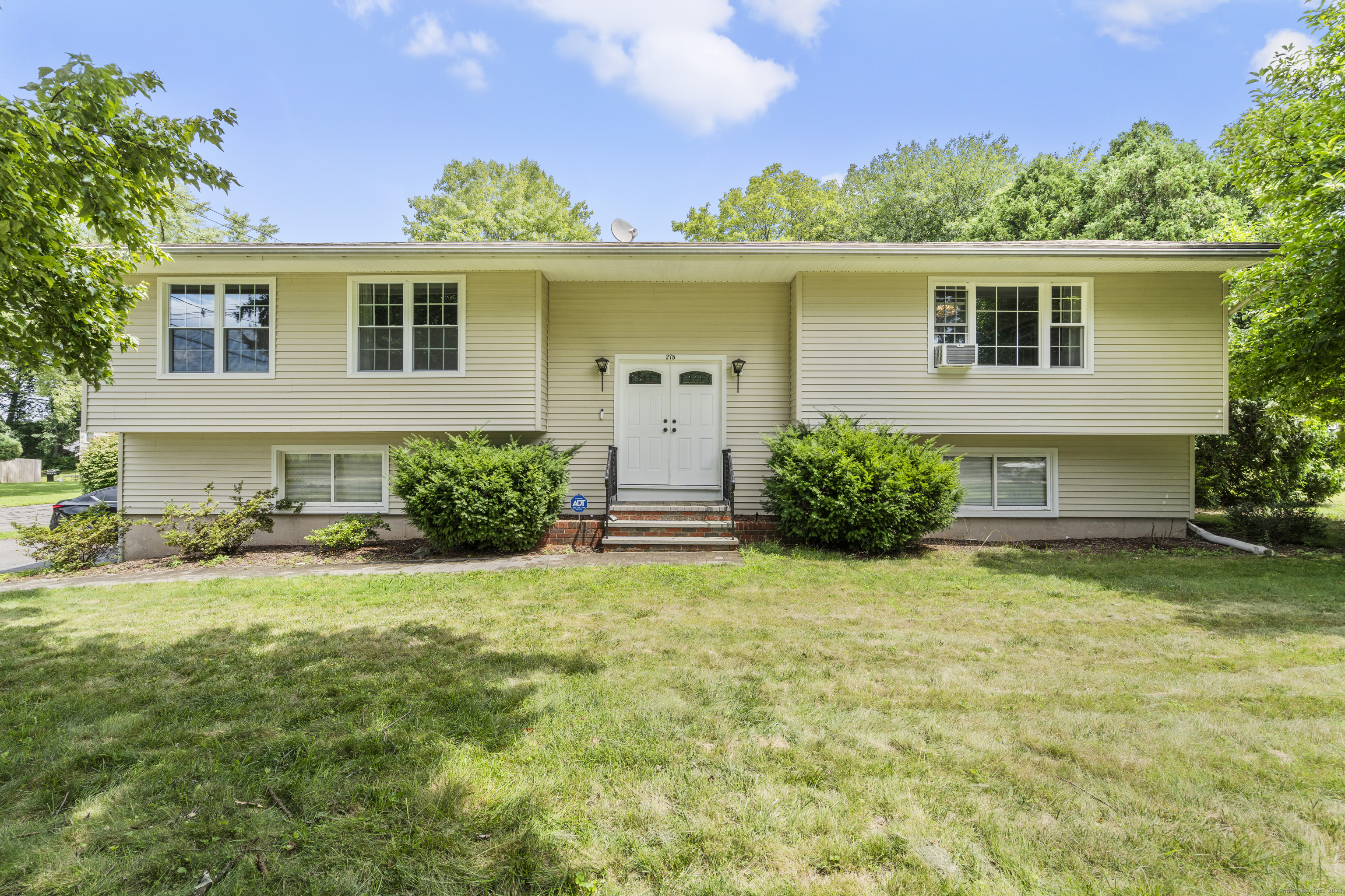 Property Photo:  275 Oronoke Road  CT 06708 