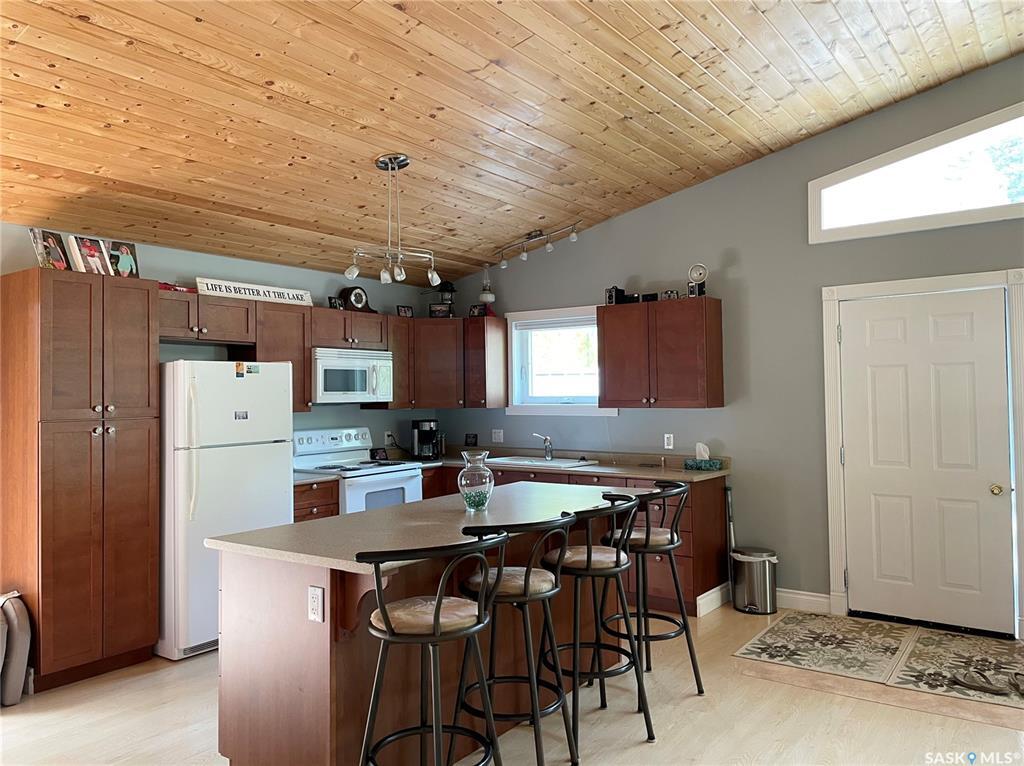 Property Photo: 73 Makwa Drive SK S0M 1L0