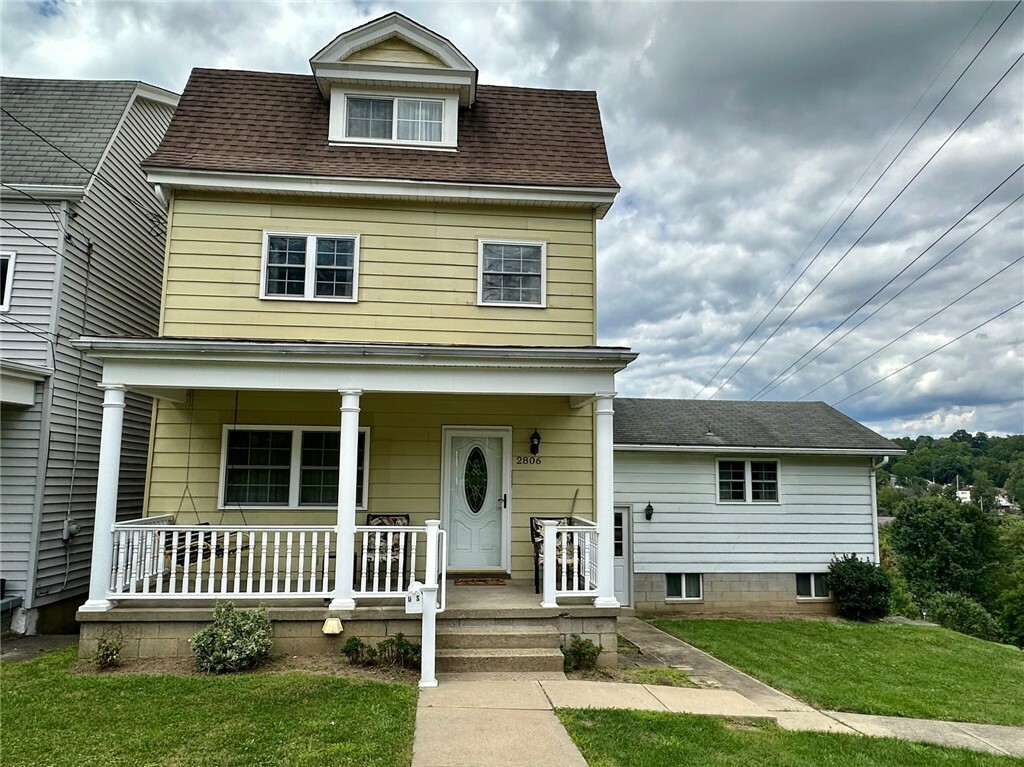 Property Photo: 2806 Homehurst Ave PA 15234