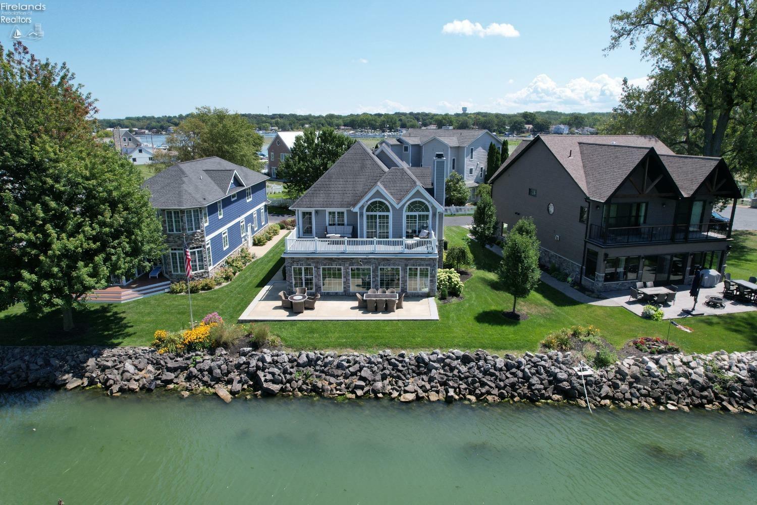 Property Photo: 8051 E Lake Boulevard OH 43440
