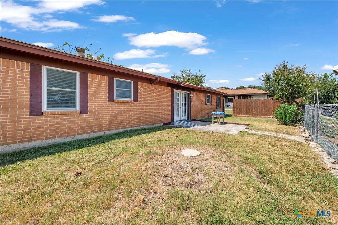 Property Photo:  1005 S 31st Street  TX 76522 