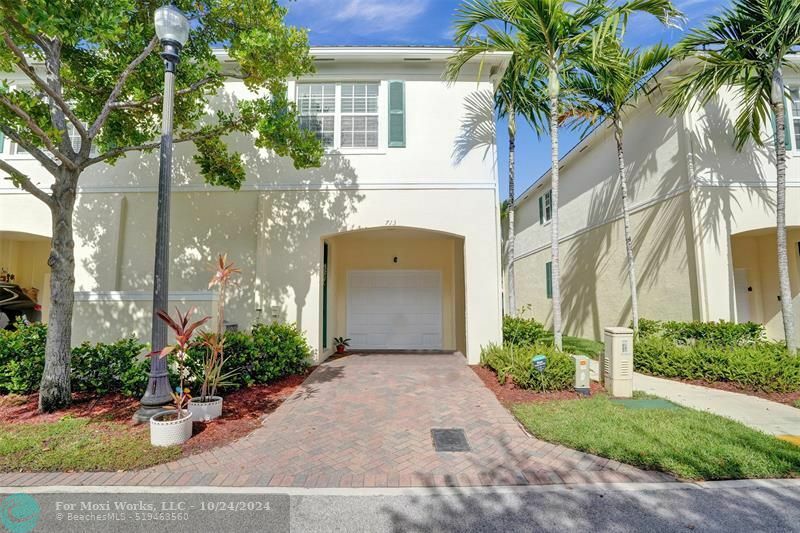 Property Photo:  713 SW 2nd Ave 713  FL 33060 