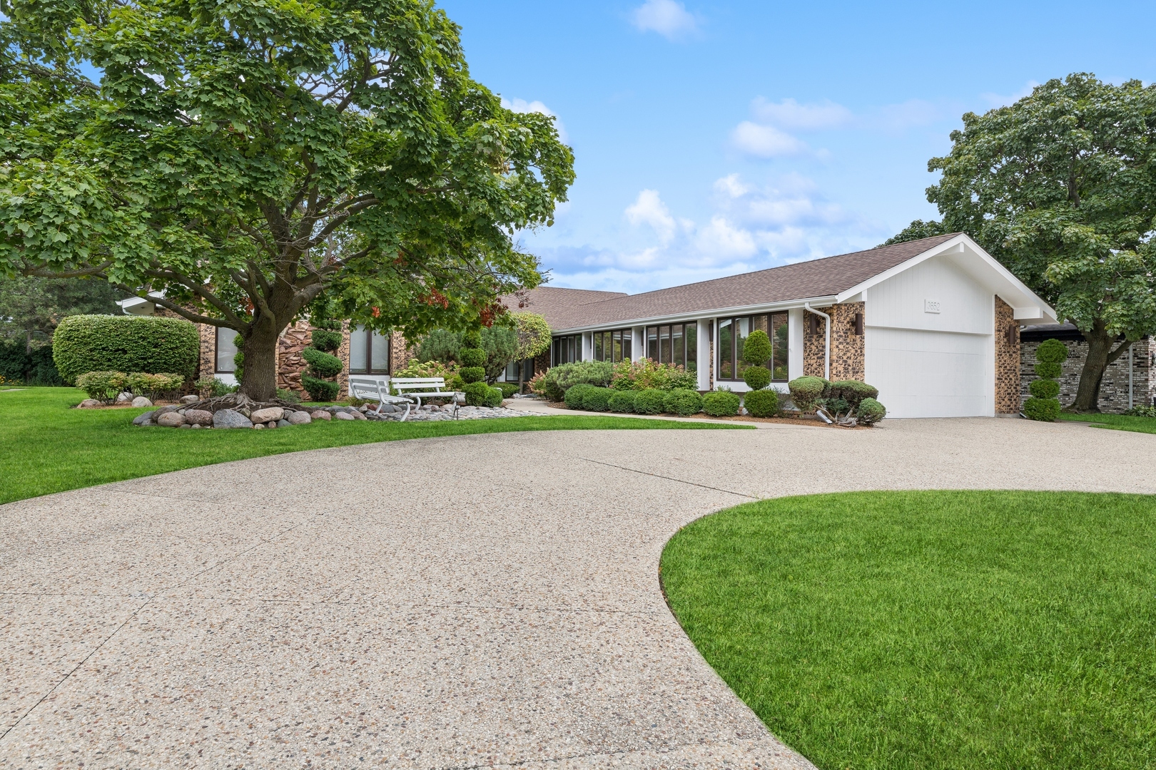 Property Photo: 3652 Palm Canyon Drive IL 60062
