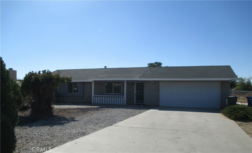 Property Photo:  12828 Algonquin Road  CA 92308 