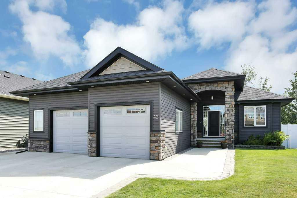 Property Photo:  42 Coachill Street  AB T4M 0A9 