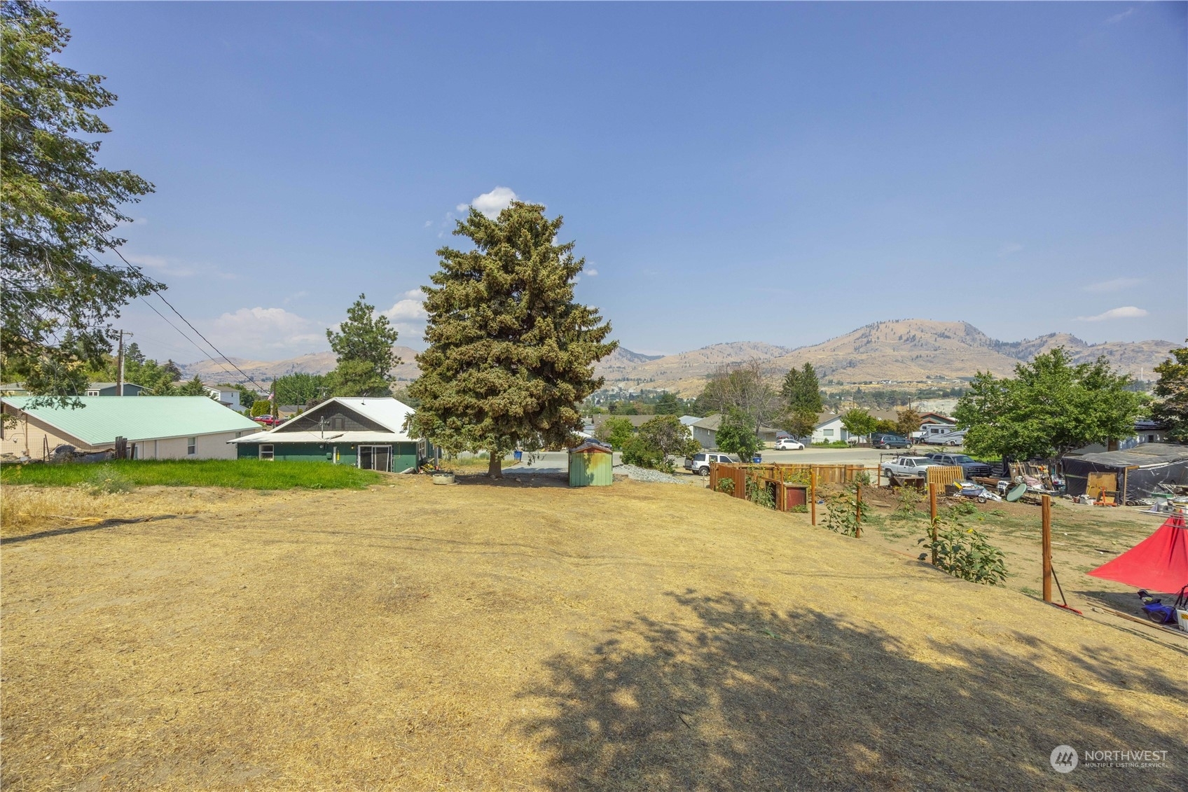 Property Photo:  303 E Nebraska St  WA 98816 