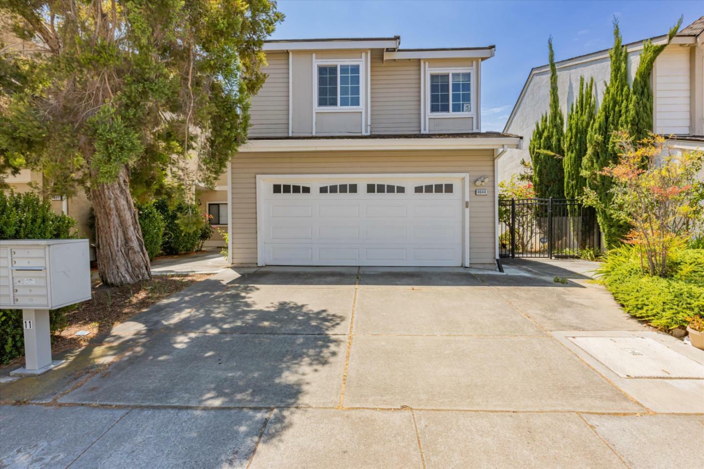 Property Photo:  4644 Creekwood Drive  CA 94555 