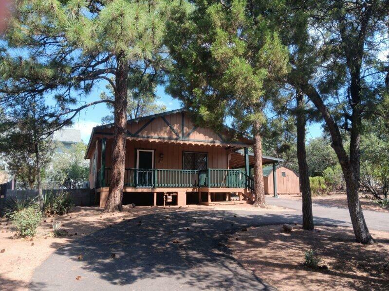 Property Photo:  512 E Evergreen Street  AZ 85541 