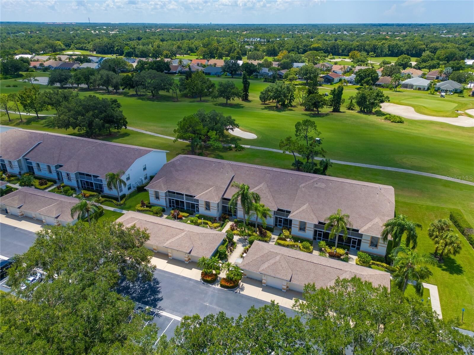 Property Photo: 6904 Drewrys Bluff 803 FL 34203