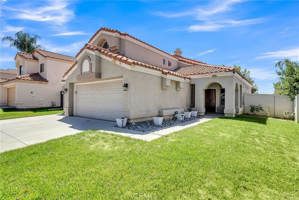 Property Photo:  29253 Greenbrier Place  CA 92346 