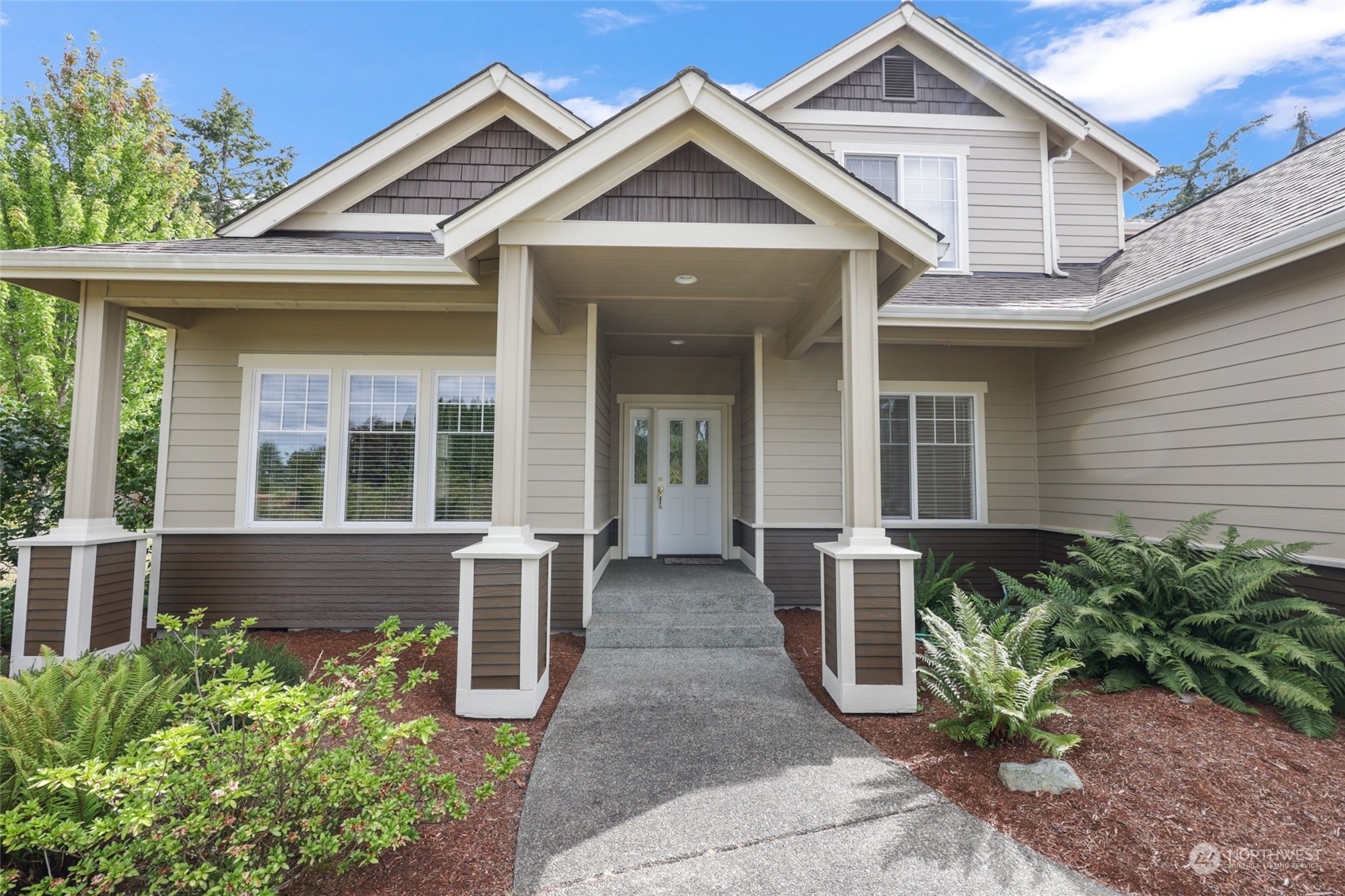 Property Photo:  8825 Bedington Drive SE  WA 98513 