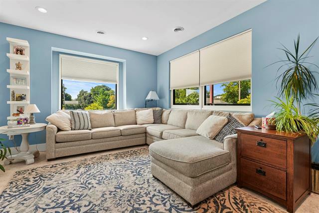 Property Photo: 912 W Front Street MI 49684