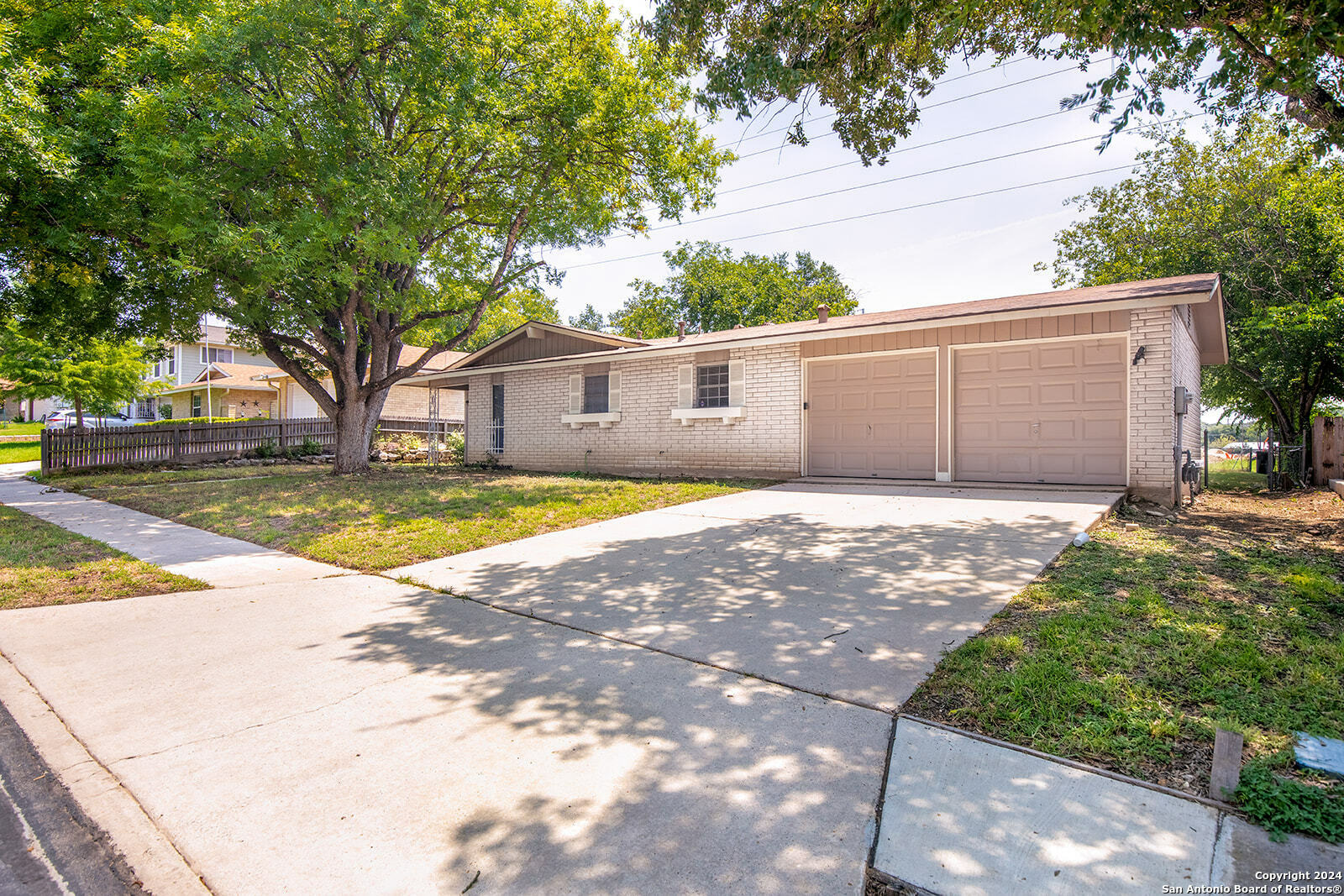 Property Photo:  6811 Evening Sun St  TX 78238 