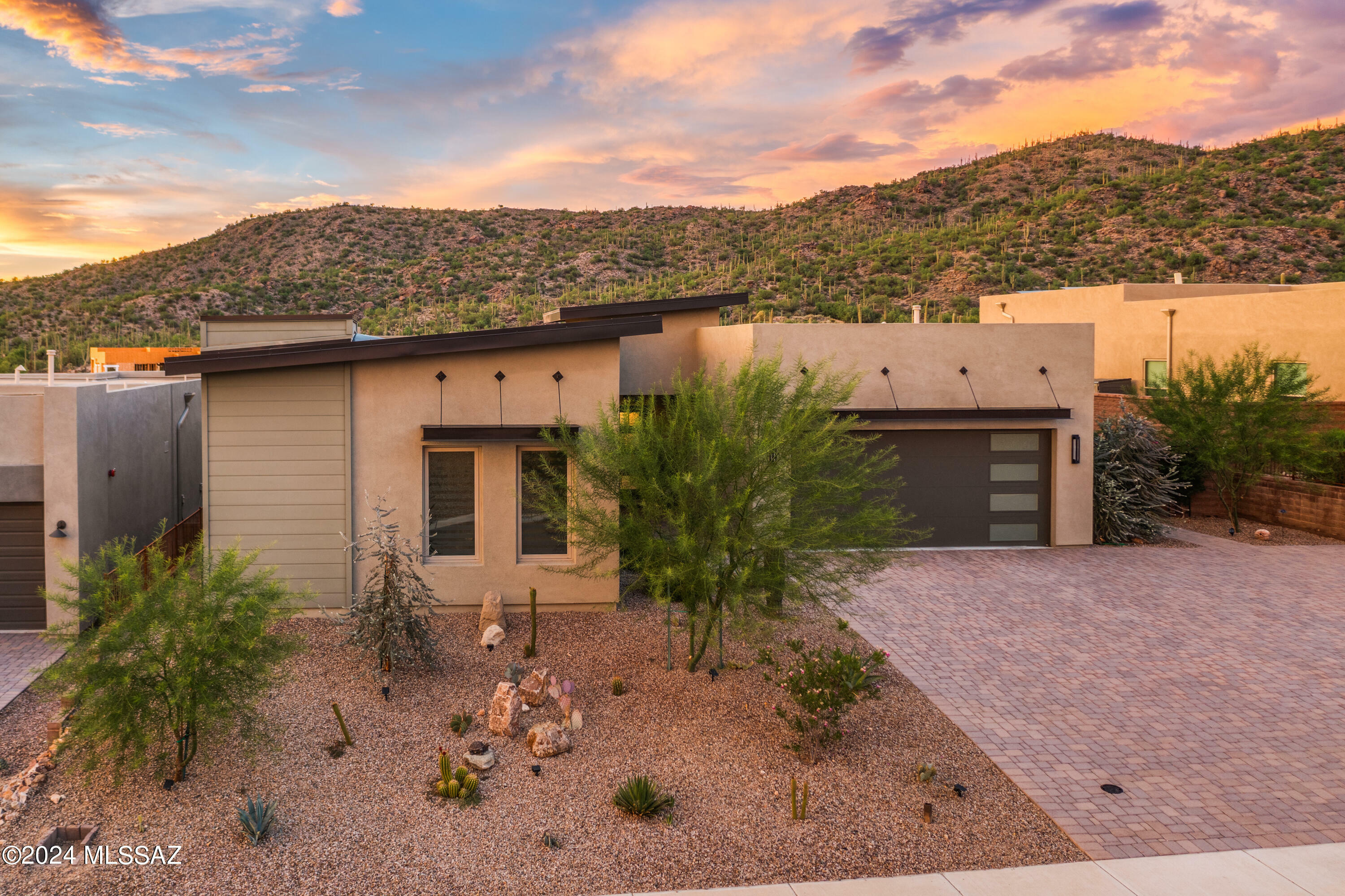 Property Photo:  7062 W Patina Drive  AZ 85658 