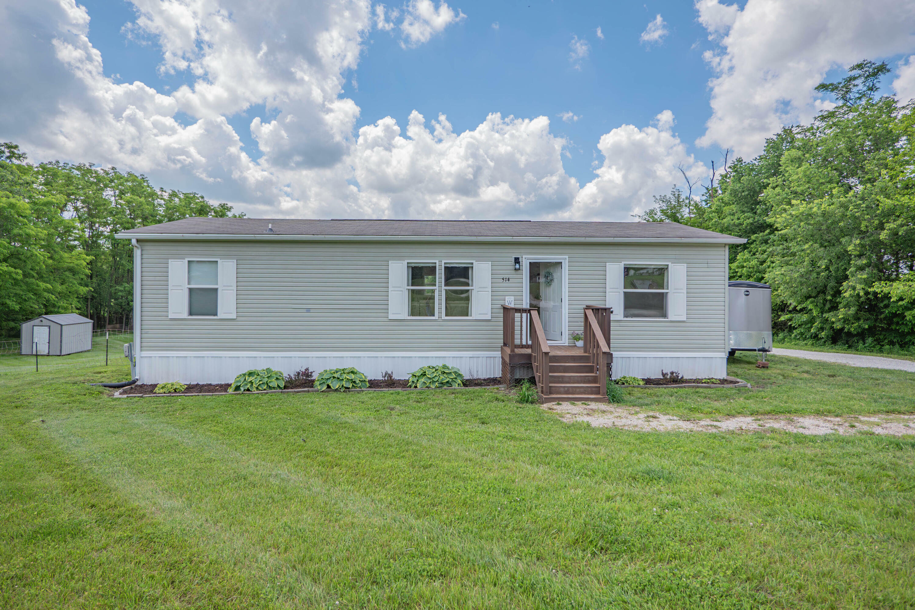 Property Photo: 514 Huntsville Ave MO 65259