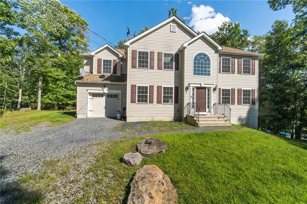 Property Photo:  1037 Bear Swamp Road  PA 18302 