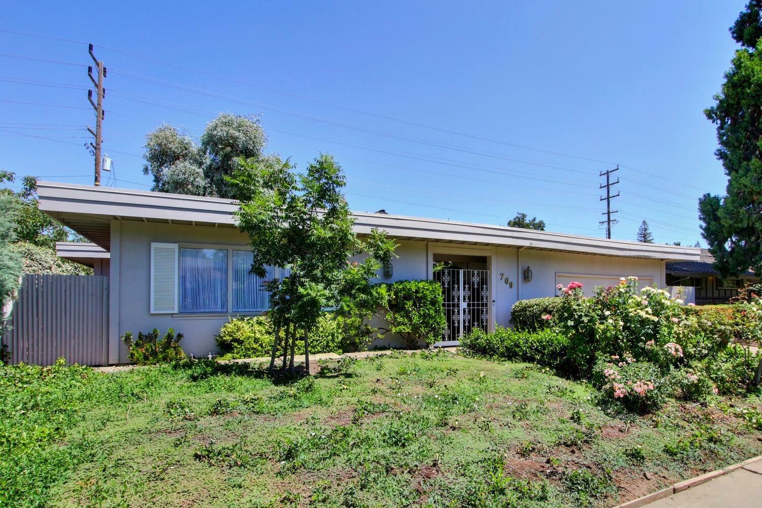 Property Photo:  769 Blackmer Circle  CA 95825 