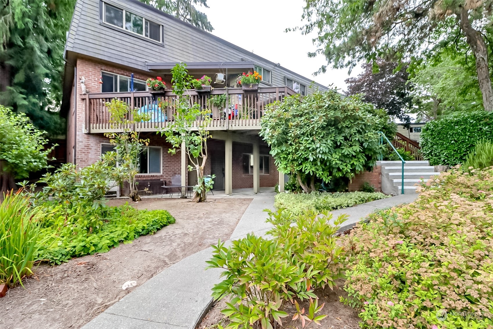 Property Photo:  3834 175th Avenue NE G16  WA 98052 