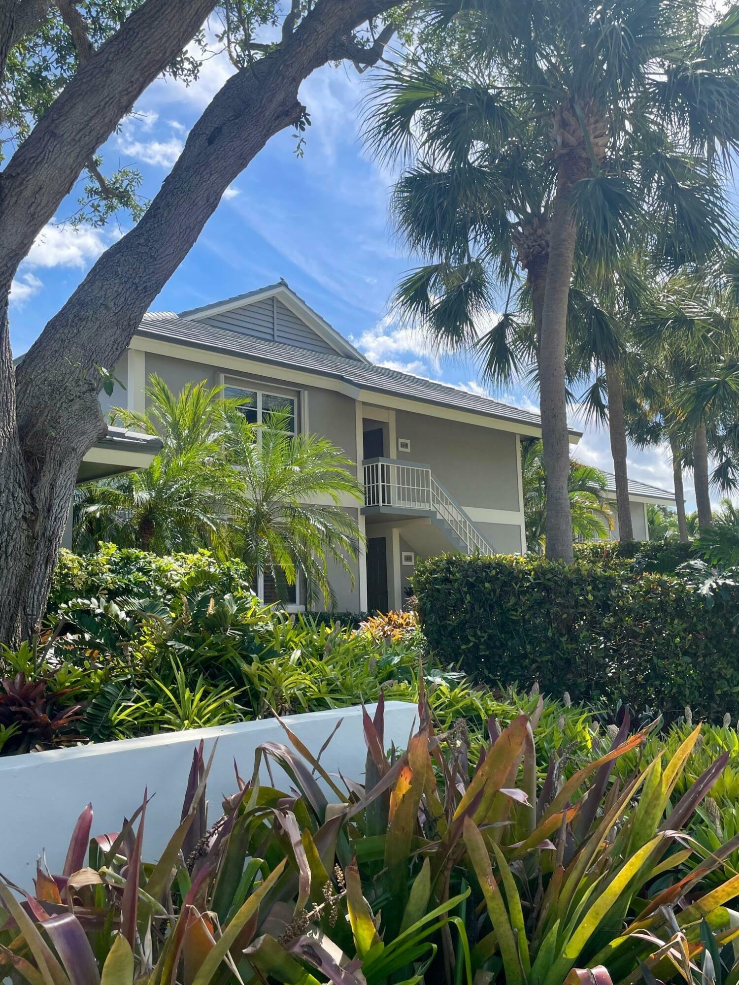 Property Photo: 666 Forsyth Street 3 FL 33487