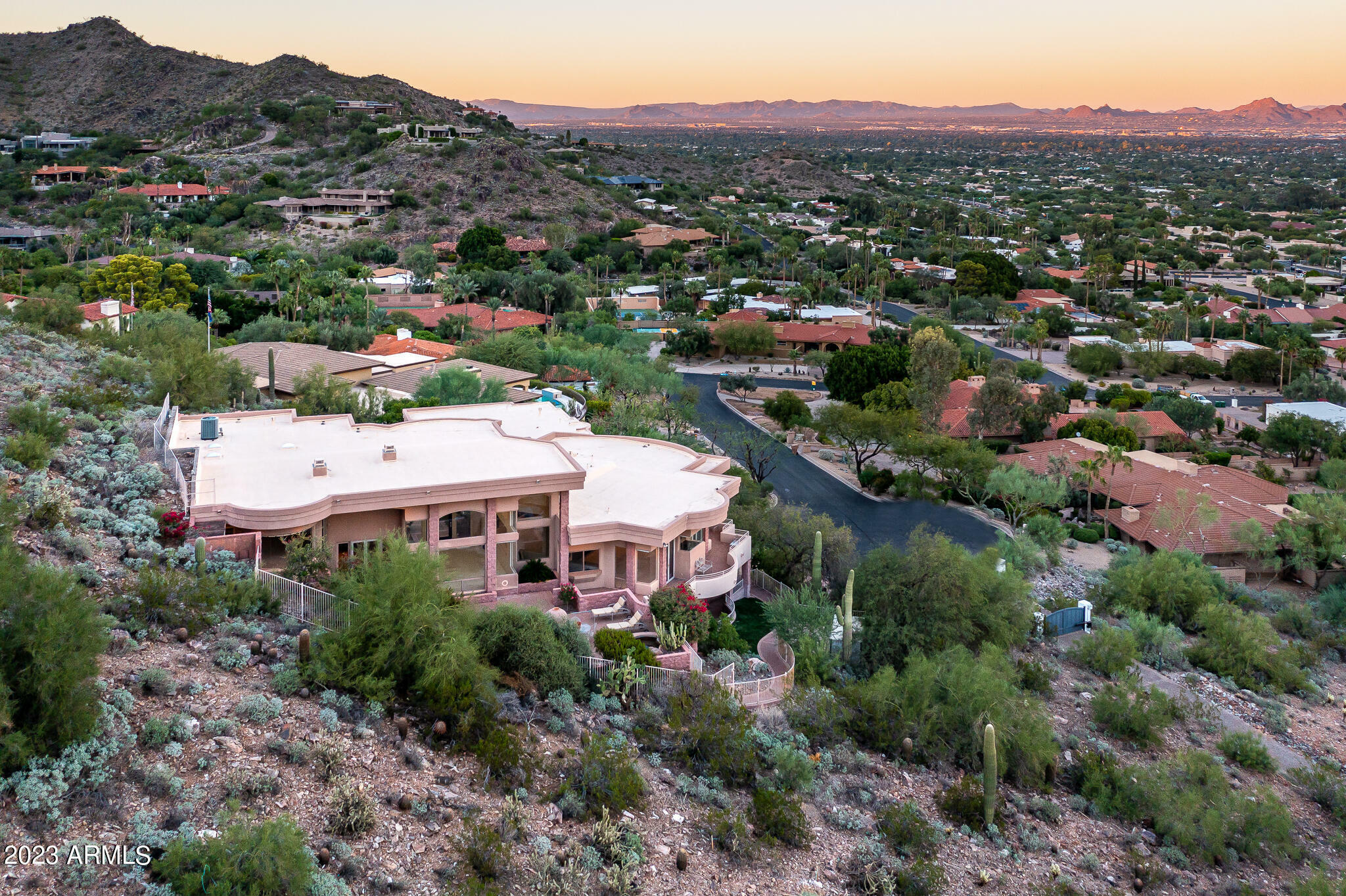 Property Photo: 7702 N Moonlight Lane AZ 85253