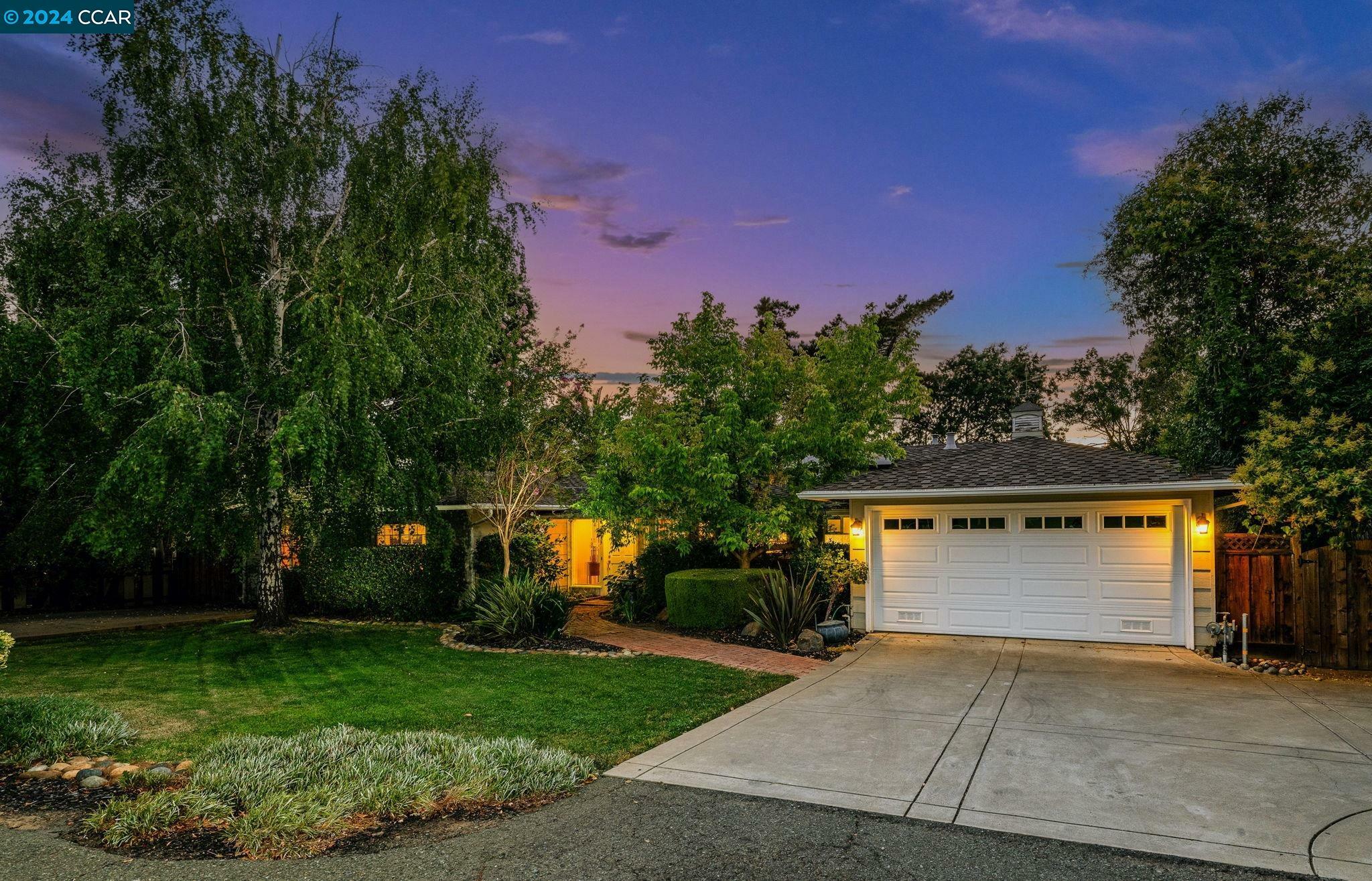 Property Photo:  1635 Liana Ln  CA 94519 