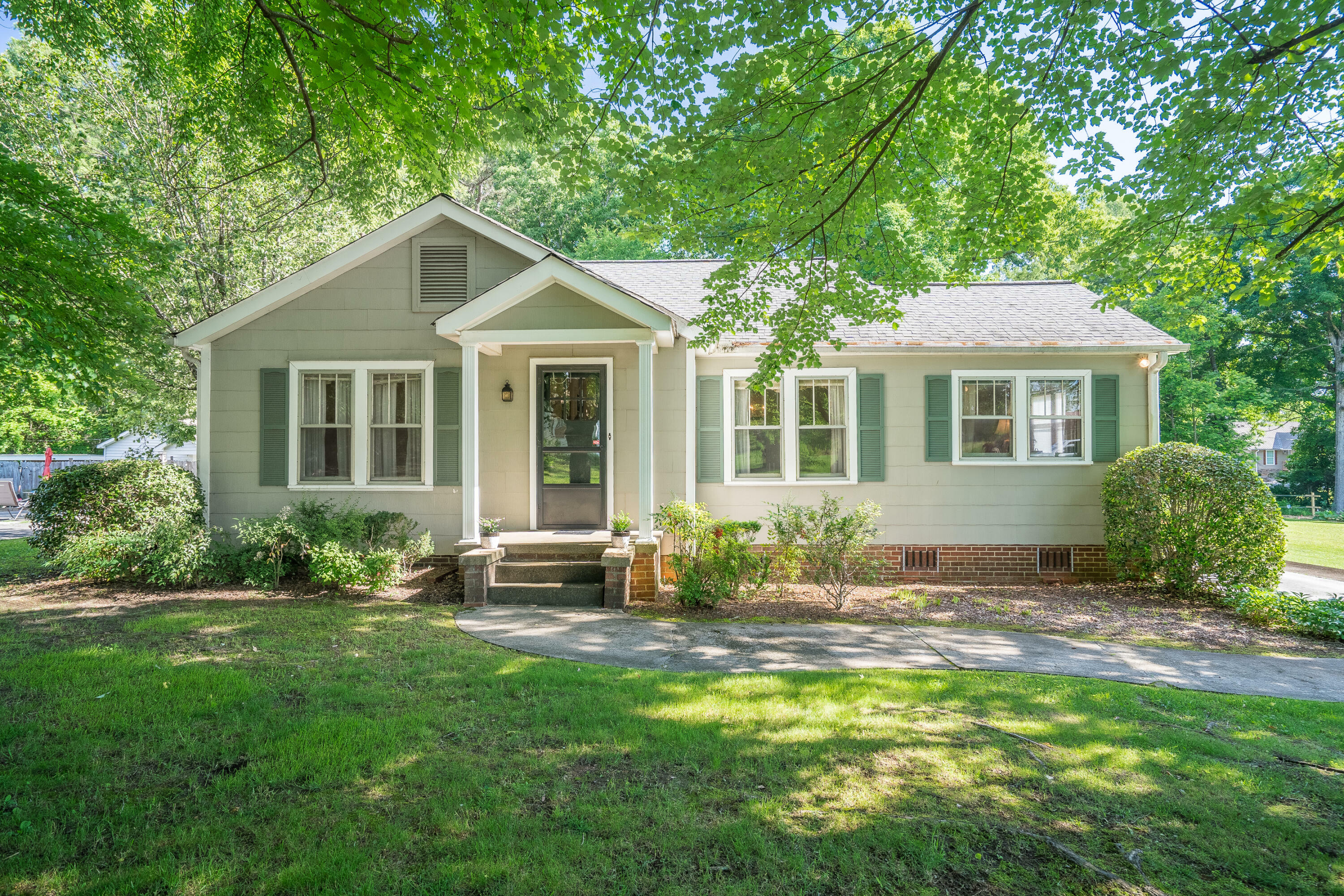 Property Photo:  106 Todd Ave  GA 30721 