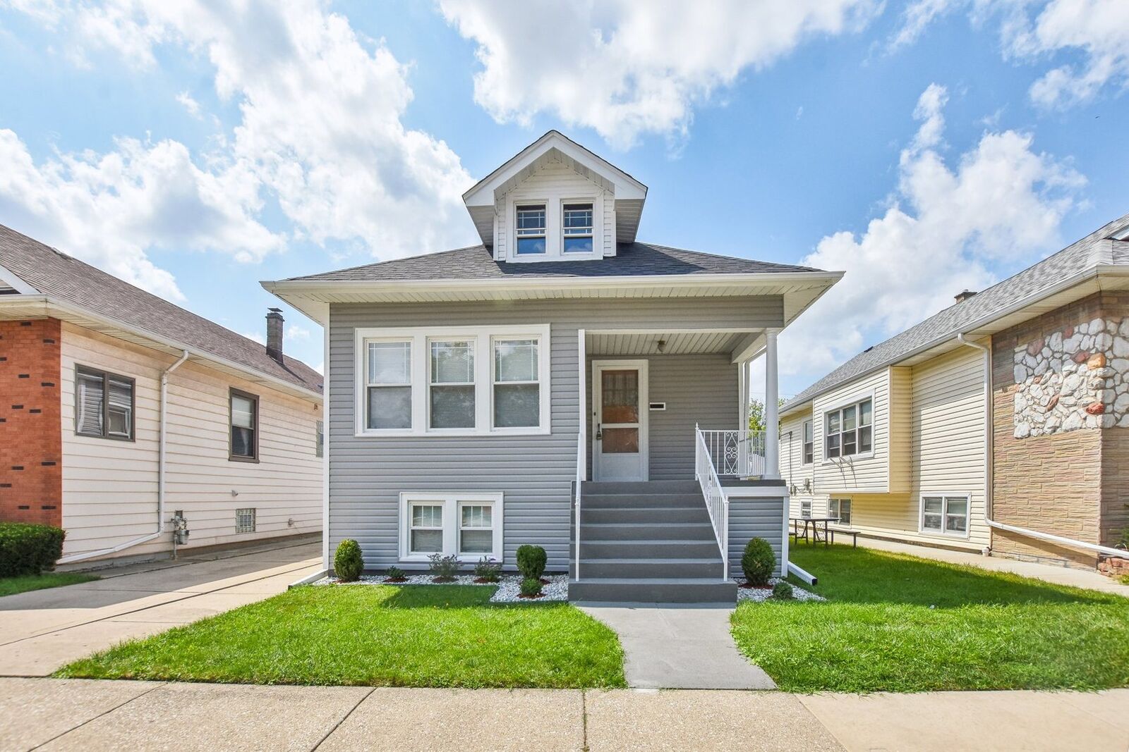 Property Photo:  4438 N Austin Avenue  IL 60630 