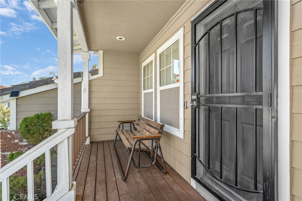 Property Photo:  1137 Autumnwood Lane  CA 92571 