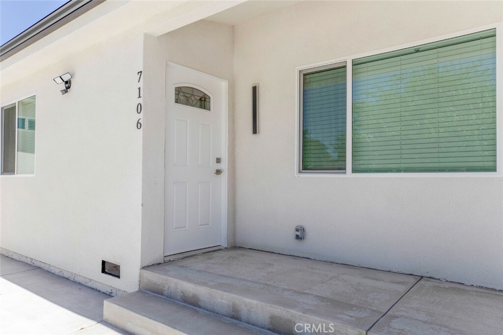 Property Photo:  7106 Texhoma Avenue  CA 91406 