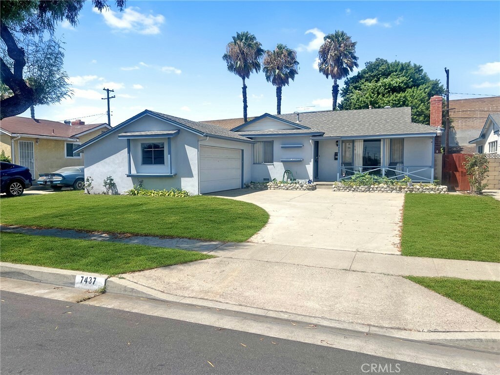 Property Photo:  7437 El Cerro Drive  CA 90620 