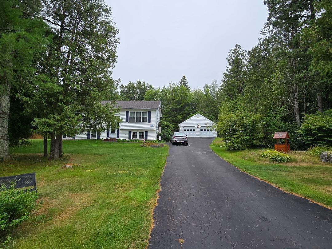 Property Photo:  2085 Glenwood Avenue  ME 04401 