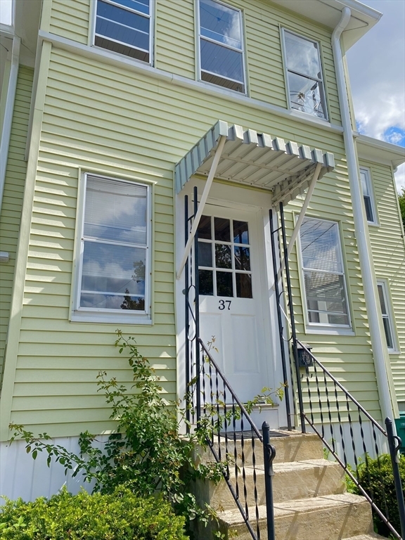 Property Photo:  37 Walnut St 1  MA 02062 