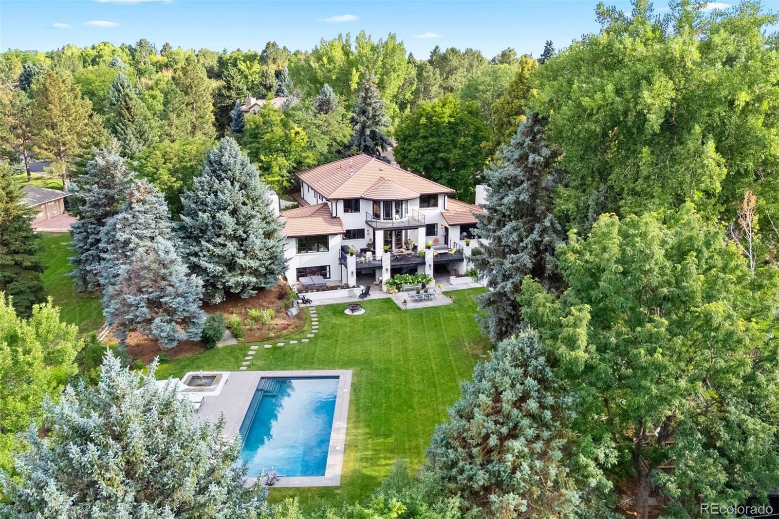 Property Photo: 5 Cherrymoor Drive CO 80113