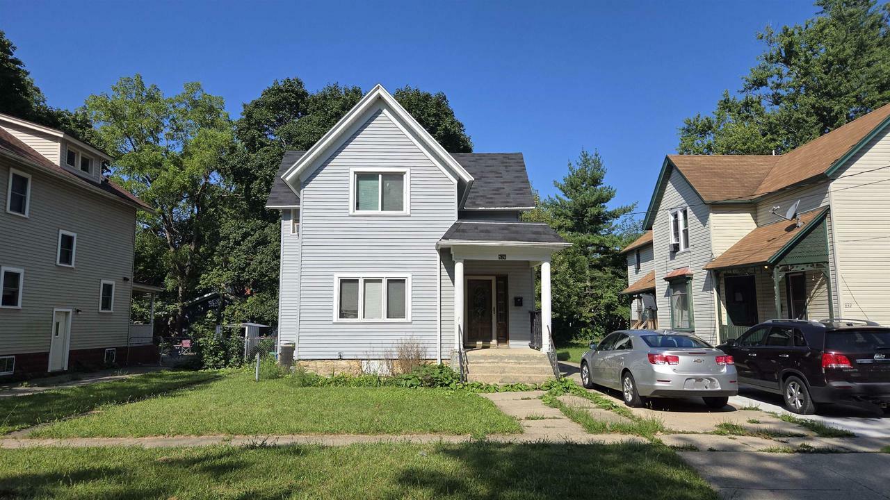 Property Photo:  949 Central Street  WI 53511 