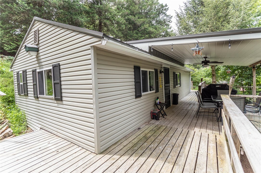 Property Photo: 390 Tub Run Rd PA 15424