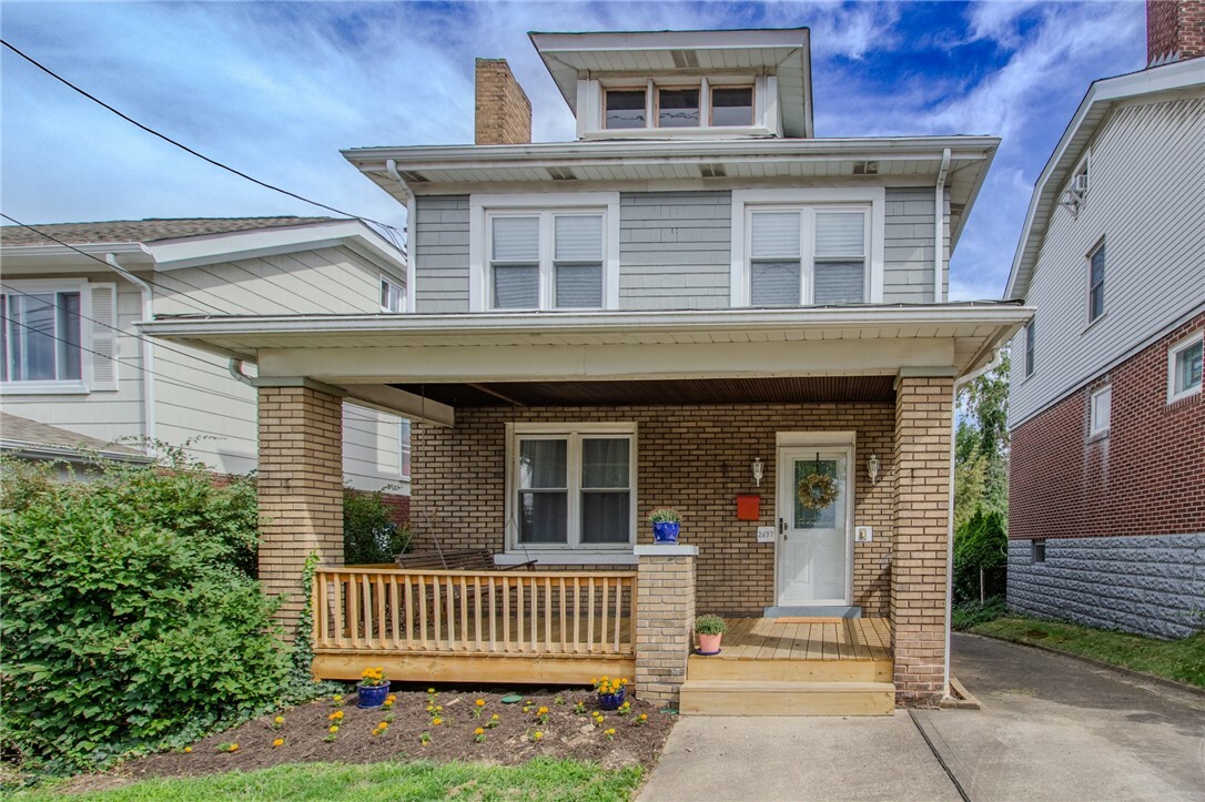 Property Photo:  2697 Crosby Ave  PA 15216 