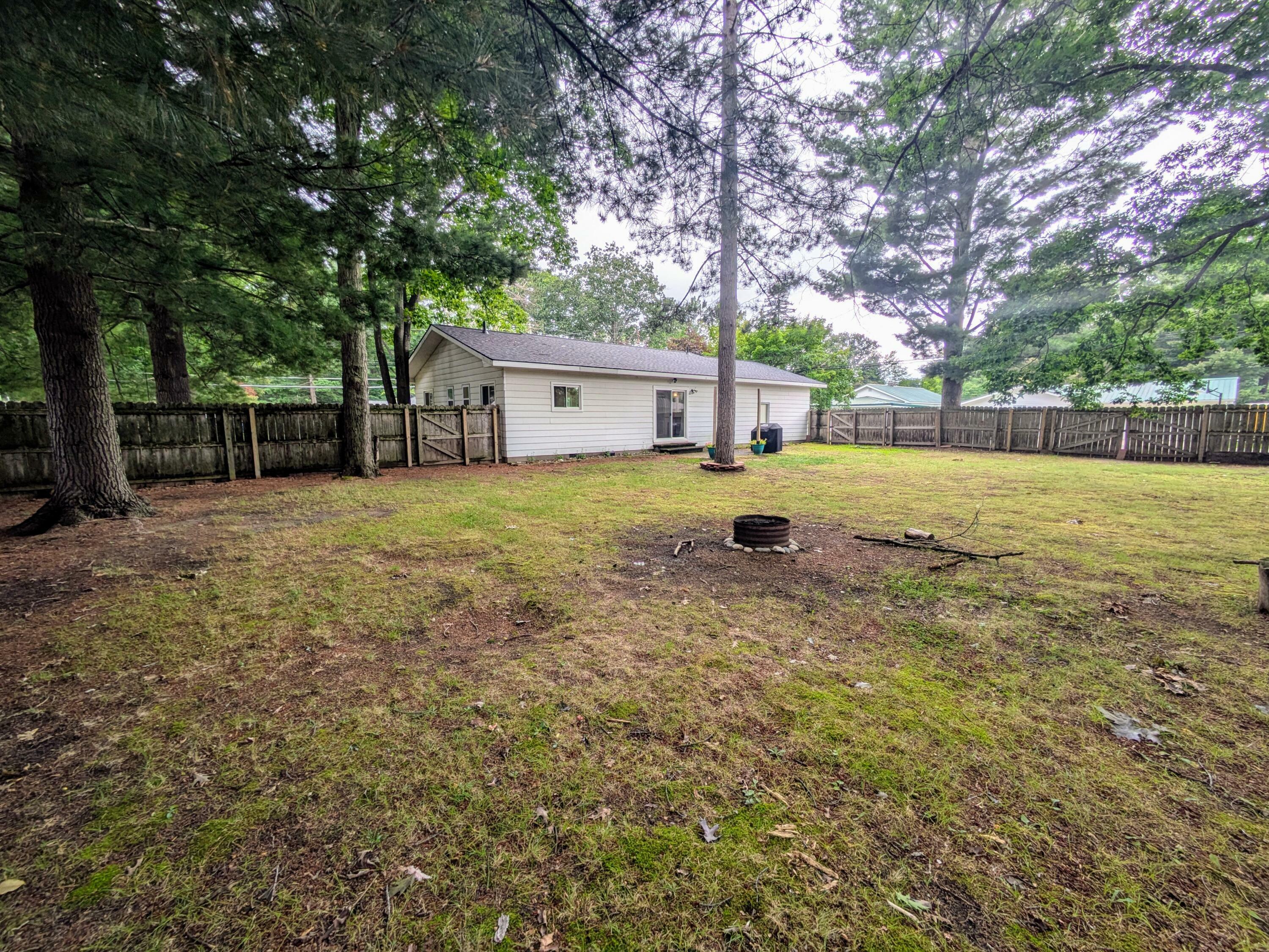 Property Photo:  408 Dogwood Drive  MI 48651 