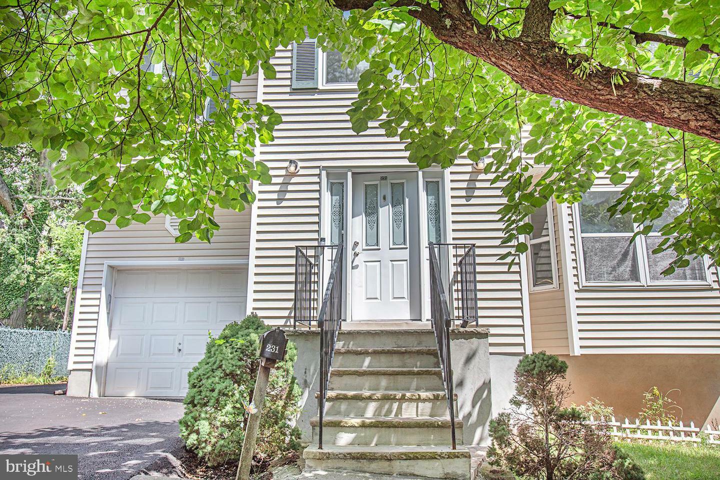 Property Photo:  231 S 9th Avenue  NJ 08904 