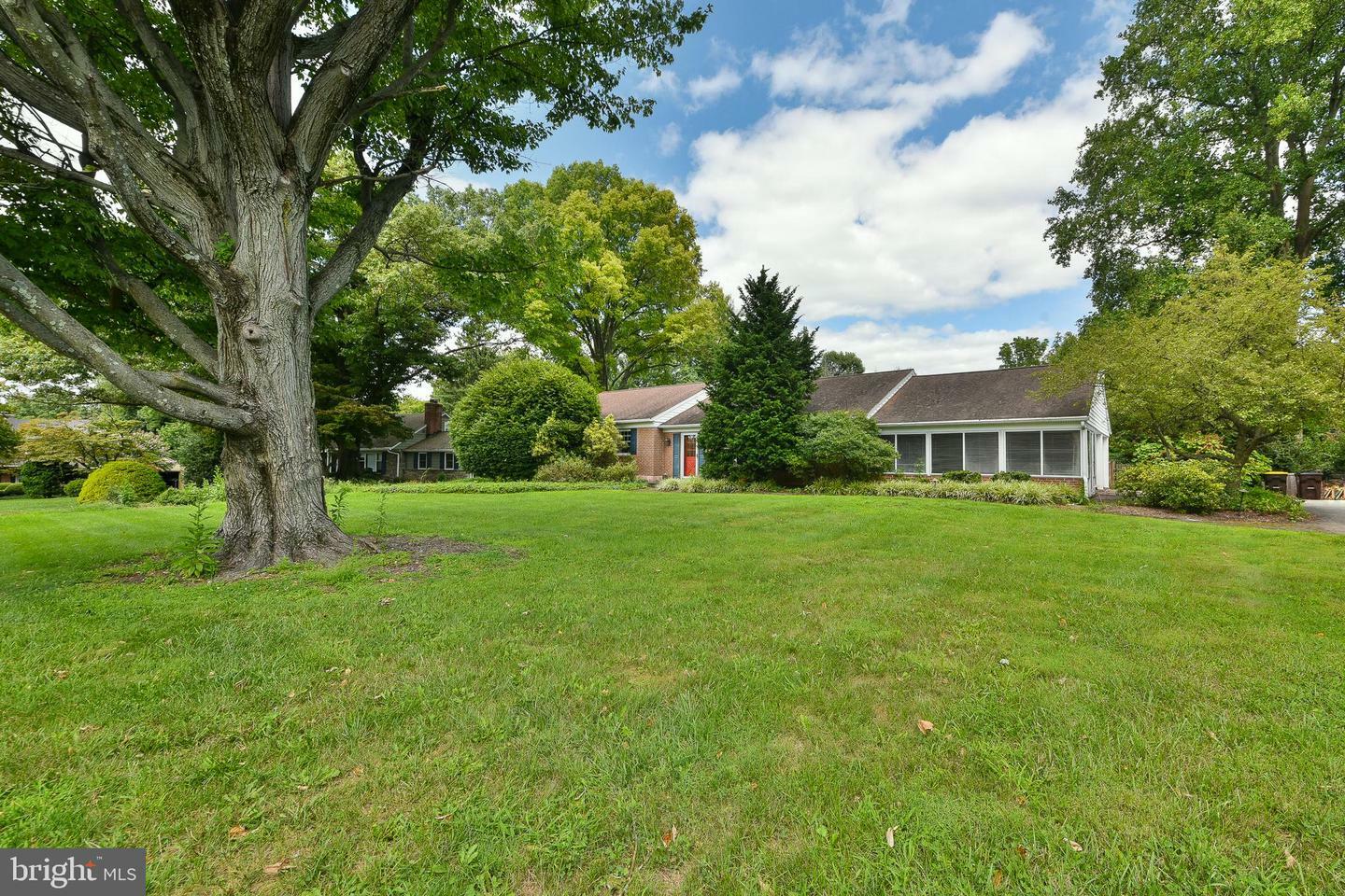 Property Photo:  1248 Thomas Road  PA 19087 