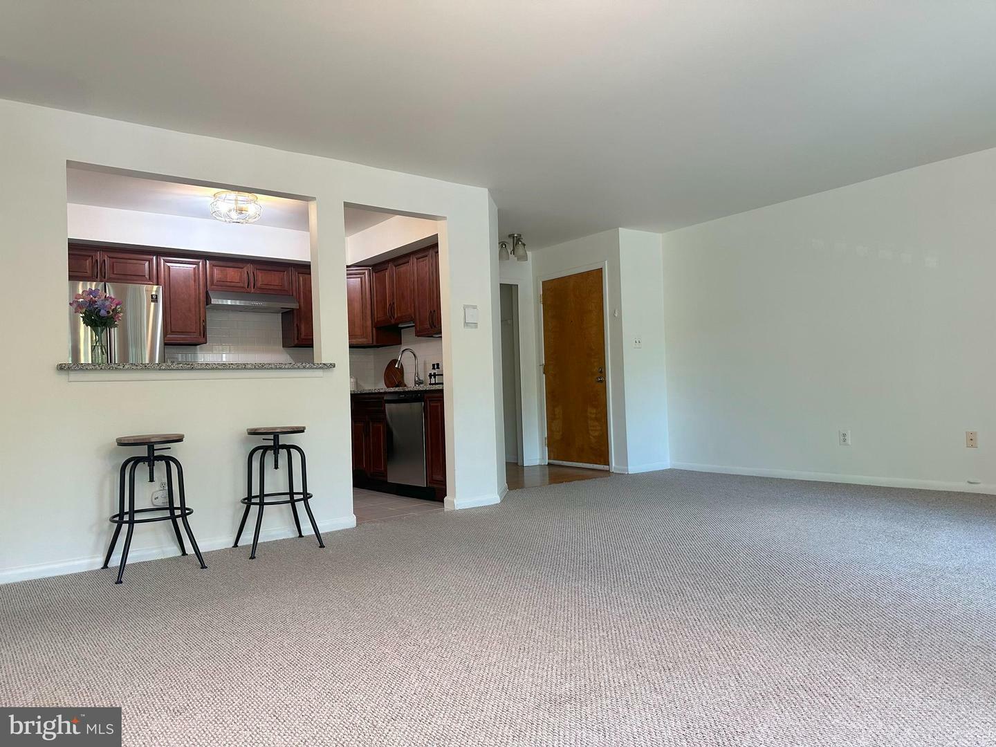 Property Photo:  301 Trinity Court 5  NJ 08540 