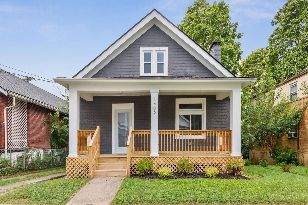 Property Photo: 1805 De Armand Avenue OH 45239