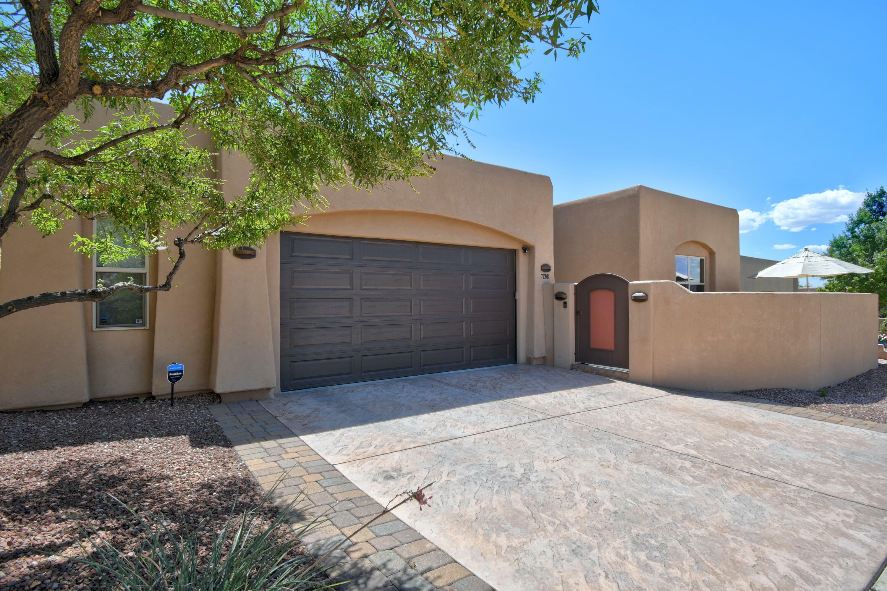 Property Photo:  7208 Hawthorn Avenue NE  NM 87113 