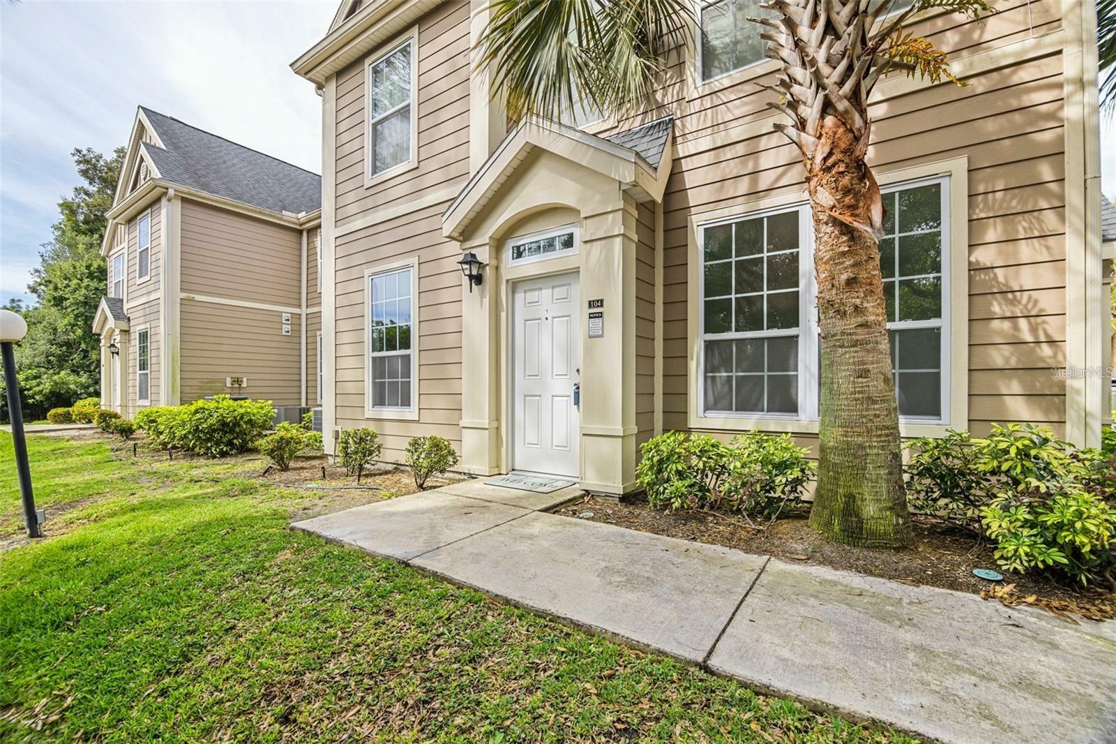 Property Photo:  5571 Rosehill Road 104  FL 34233 