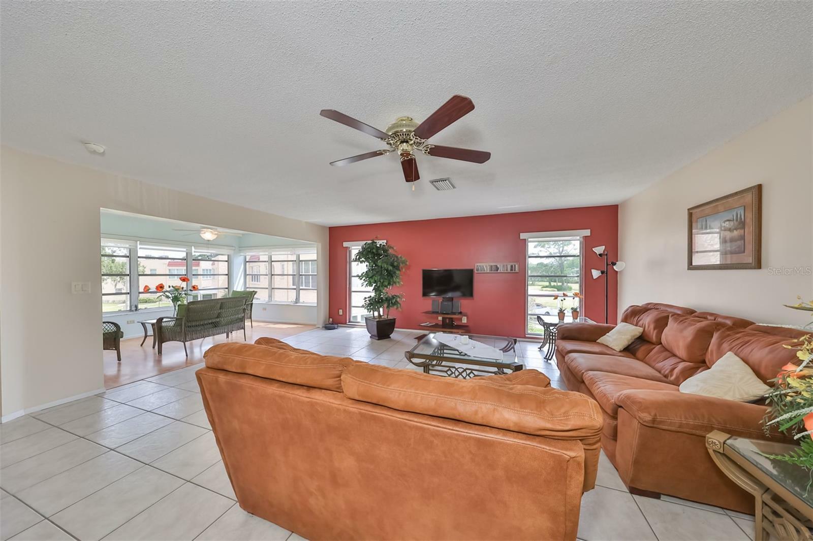 Property Photo:  224 Buttonwood Circle  FL 33777 