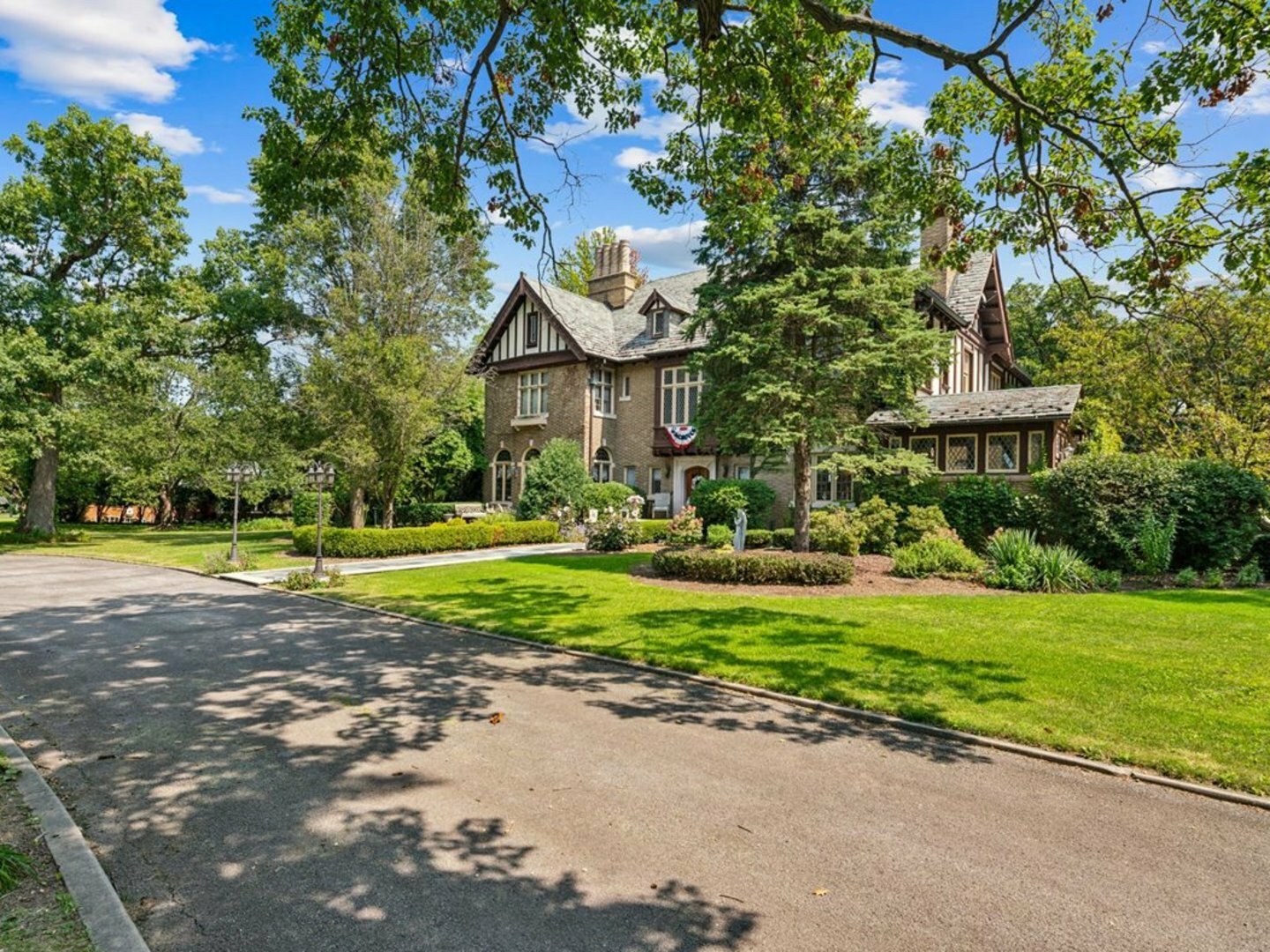 Property Photo: 3505 Haweswood Drive IL 60417