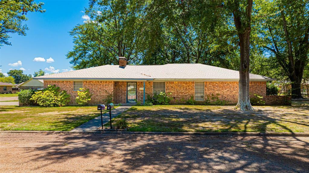 Property Photo:  608 Marion Drive  TX 75494 