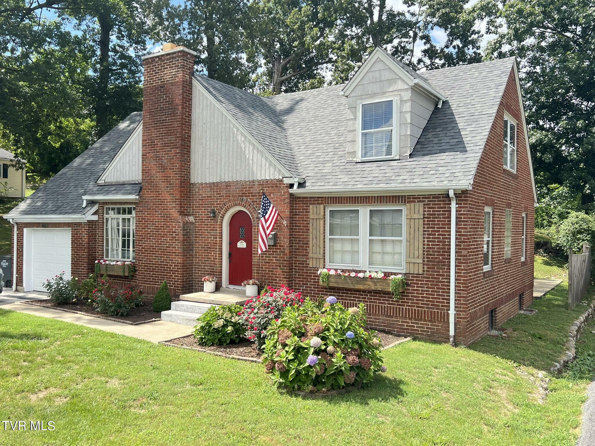 Property Photo:  2116 Fort Henry Drive  TN 37664 