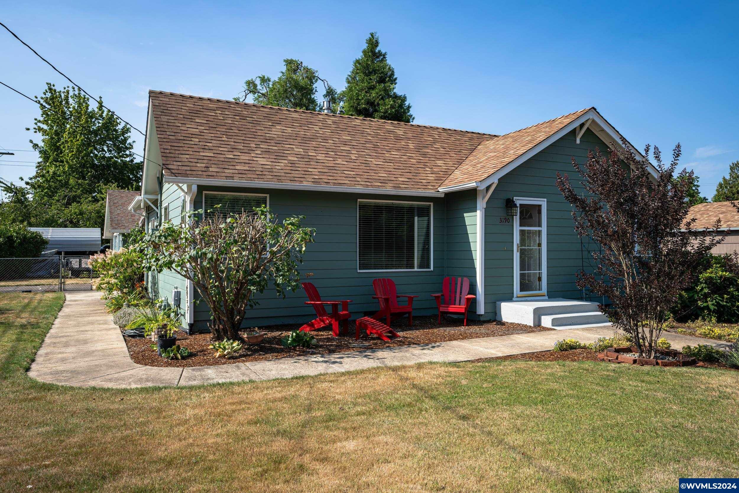 Property Photo:  3190  Brenna Av NE  OR 97301 