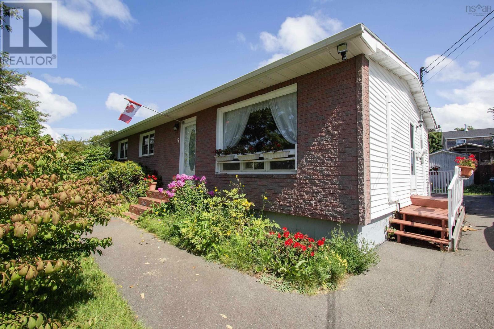 Property Photo:  3 Summer Street  NS B4H 1N8 