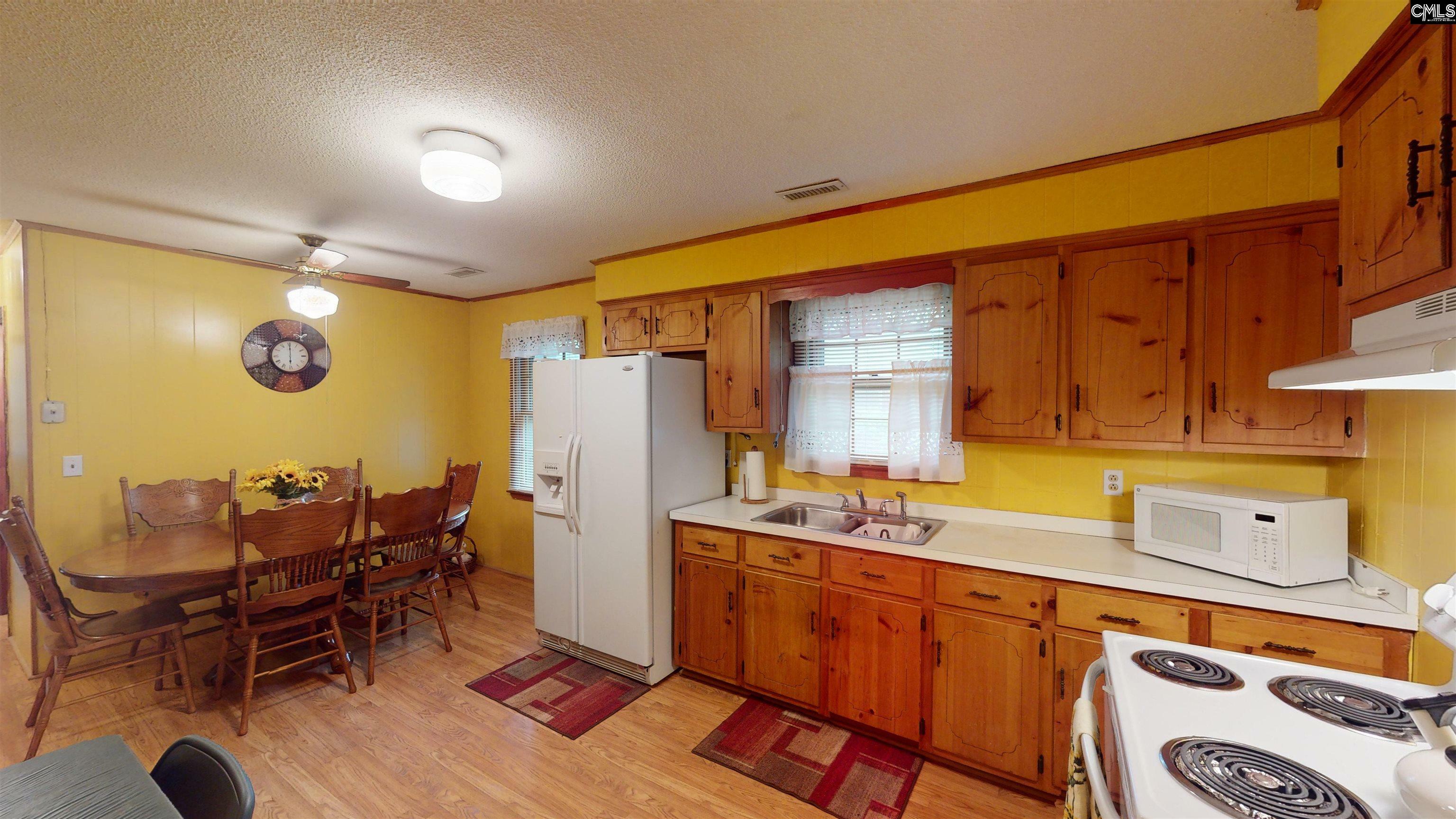 Property Photo:  633 Sykes  SC 29102 